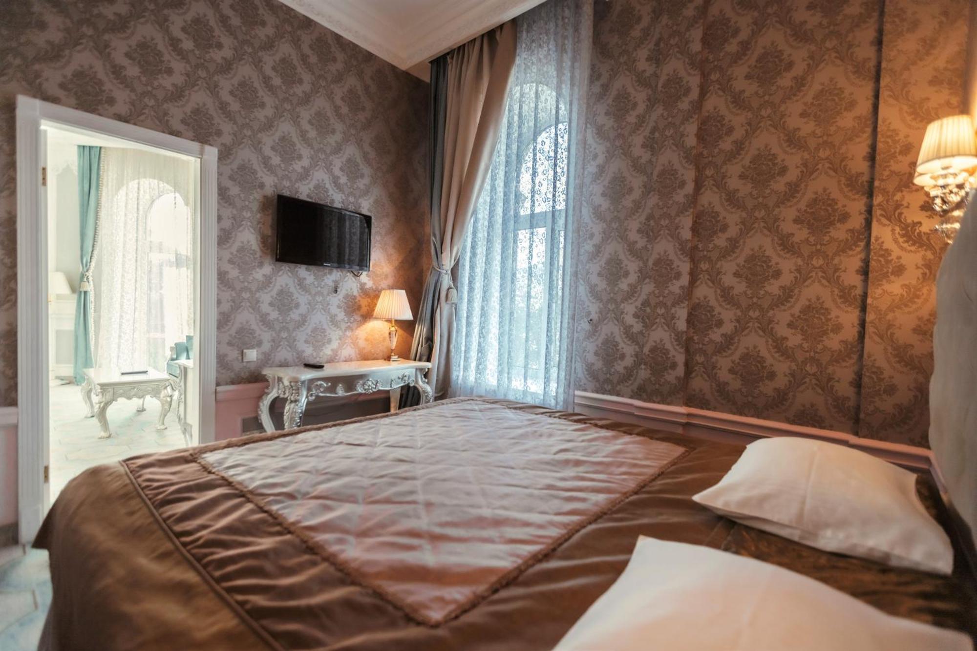 Royal Grand Hotel Kyjev Pokoj fotografie