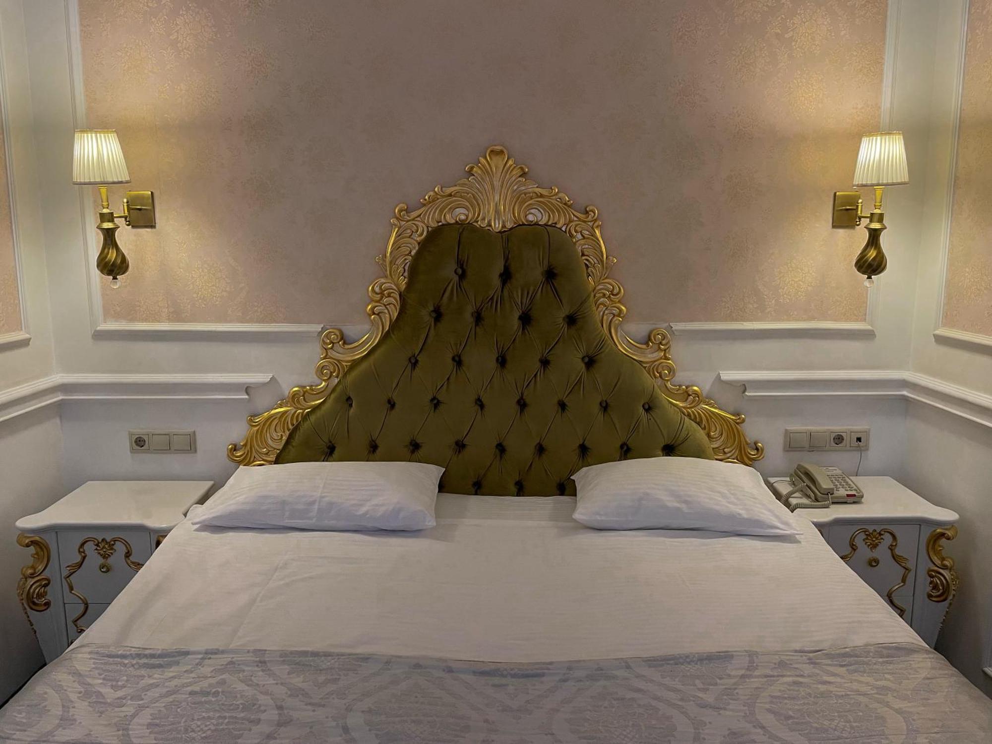 Royal Grand Hotel Kyjev Pokoj fotografie