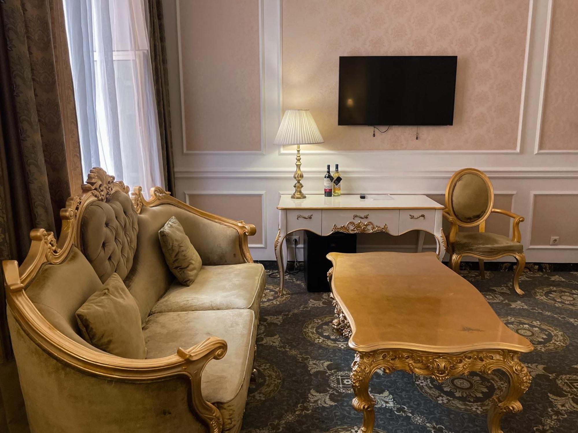 Royal Grand Hotel Kyjev Pokoj fotografie